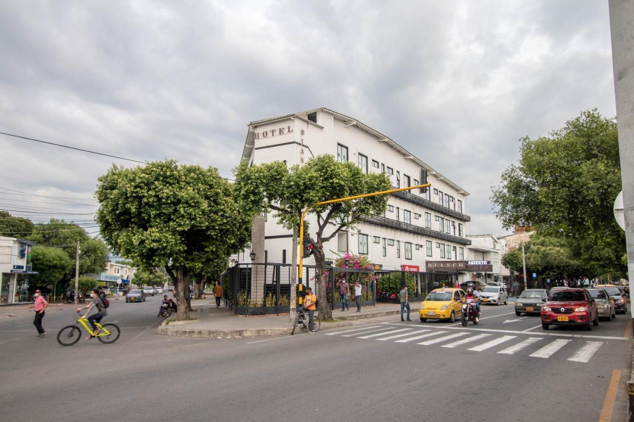 Bianco Hotel Boutique Cucuta Bagian luar foto